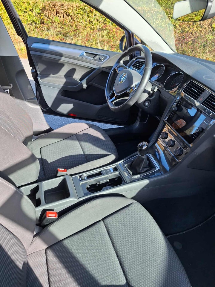 VW Golf VII 1,0 TSi 85 Trendline 5d