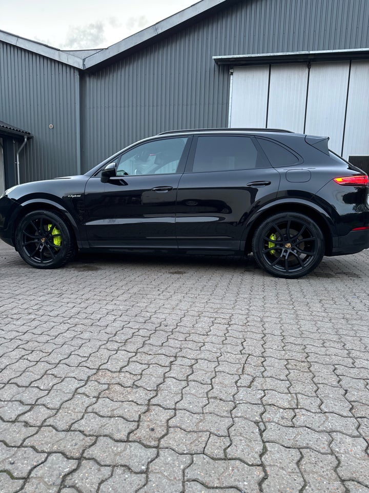 Porsche Cayenne 3,0 E-Hybrid Tiptr. 5d