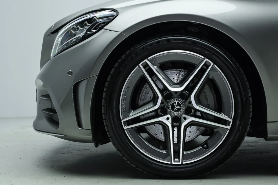 Mercedes C300 de 2,0 AMG Line aut. 4d