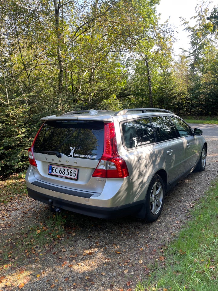 Volvo V70 2,4 D 163 Momentum aut. 5d