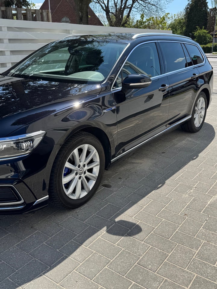 VW Passat 1,4 GTE+ DSG 4d