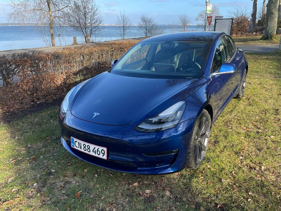 Tesla Model 3 Performance AWD 4d