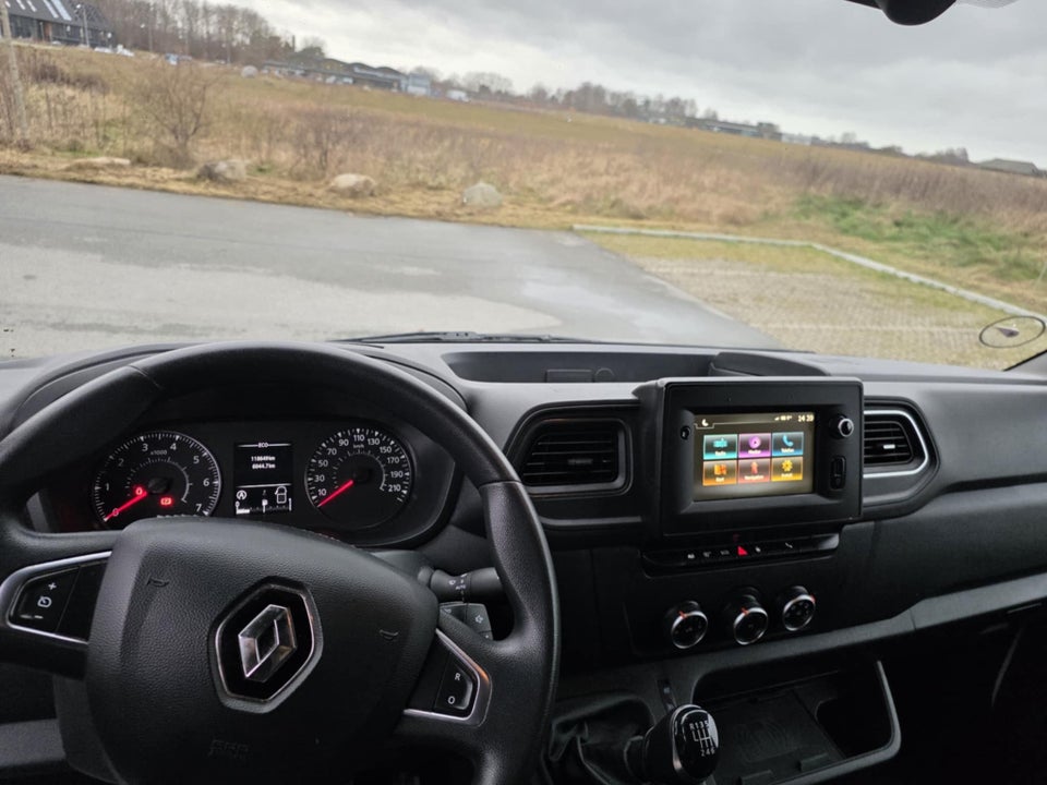 Renault Master IV T35 2,3 dCi 150 L3H2 Kassevogn