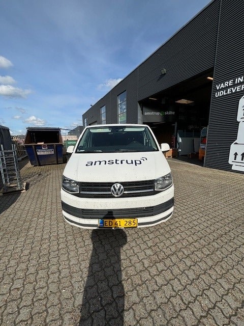 VW Transporter 2,0 TDi 180 Kassevogn DSG kort