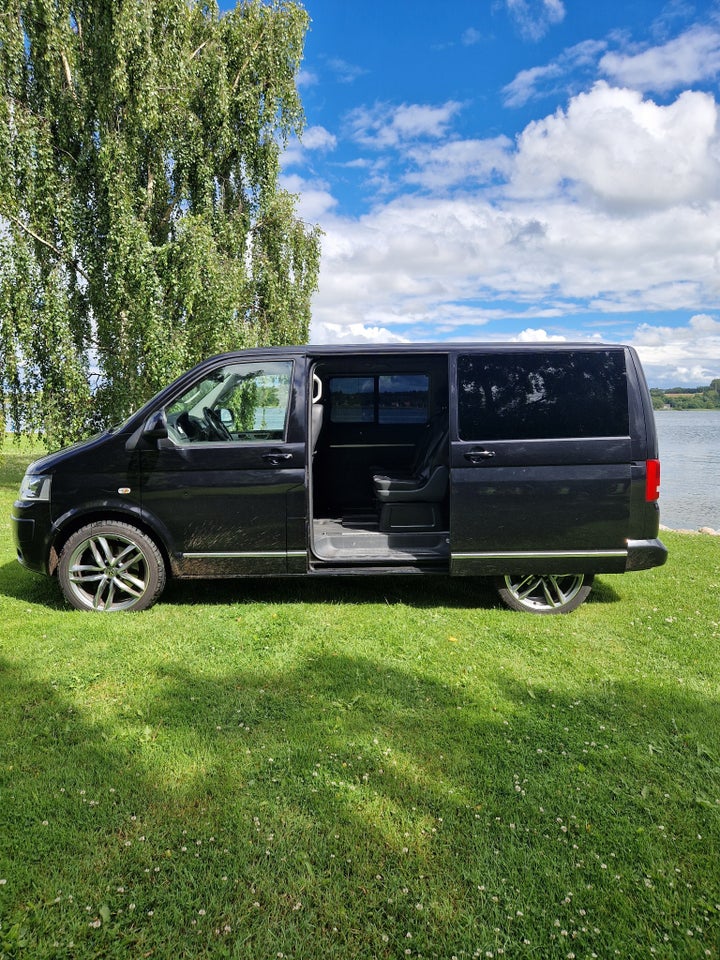 VW Multivan 2,0 TDi 180 Highline DSG 4Motion kort 4d