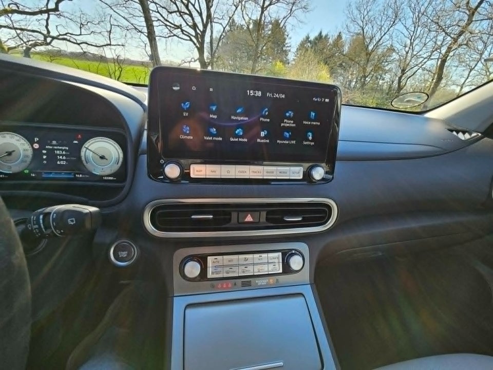 Hyundai Kona 64 EV Advanced Premium 5d