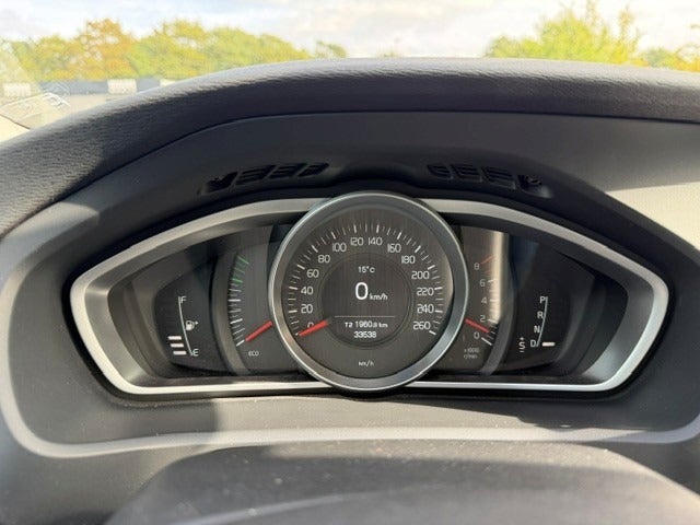 Volvo V40 1,6 T4 180 Momentum aut. 5d