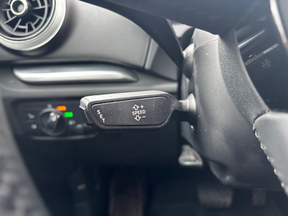 Audi A3 40 TFSi Sport Limited Sportback S-tr. 5d