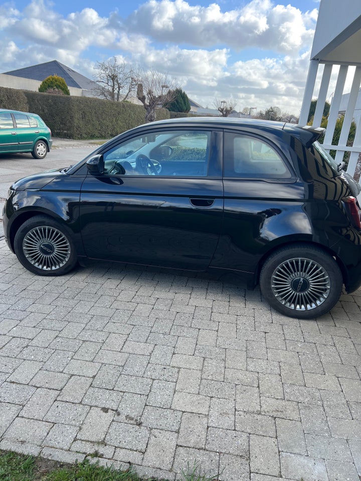 Fiat 500e 24 Icon 3d