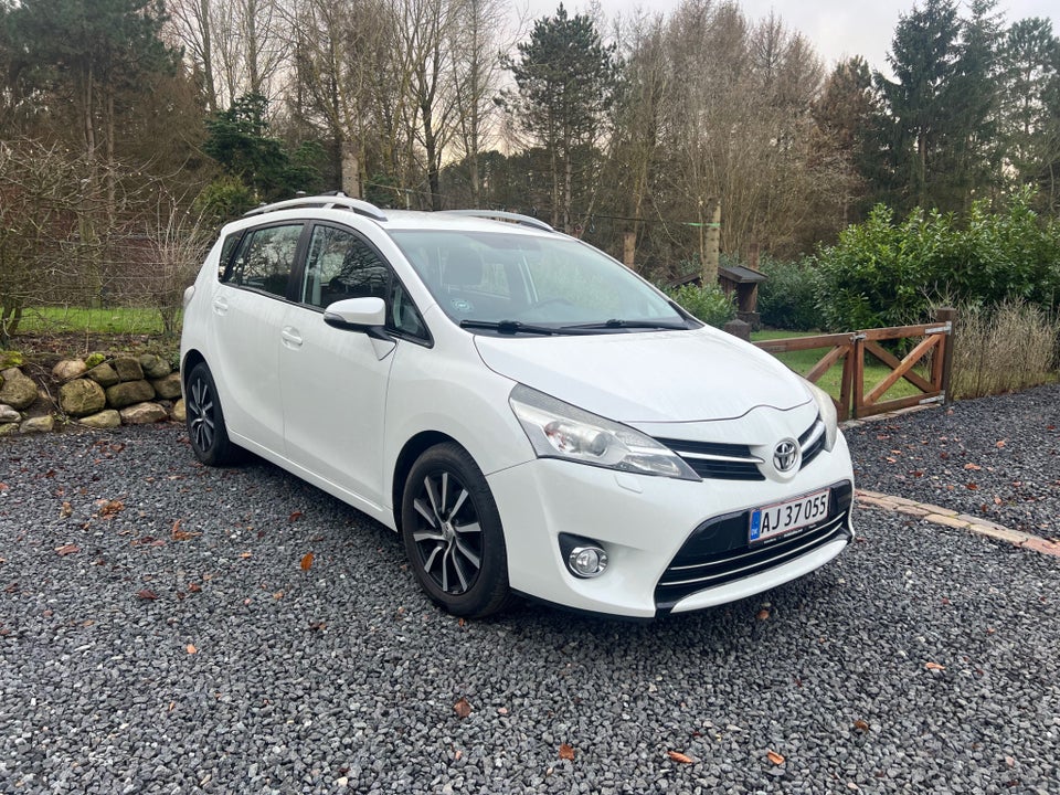 Toyota Verso 2,0 D-4D T2 Touch 7prs 5d