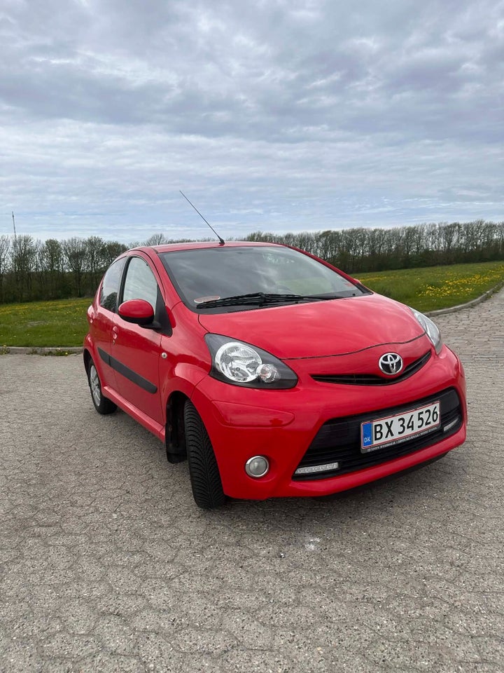 Toyota Aygo 1,0 VVT-i T2 5d