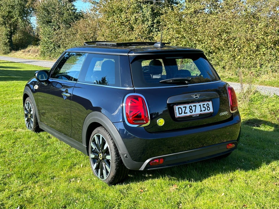 MINI Cooper SE Trim XL 3d