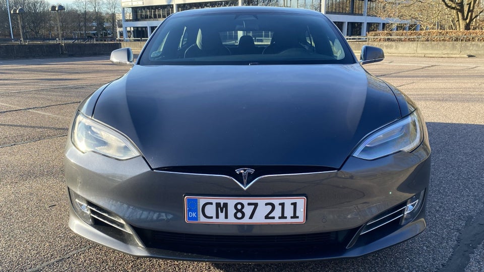 Tesla Model S Standard Range AWD 5d
