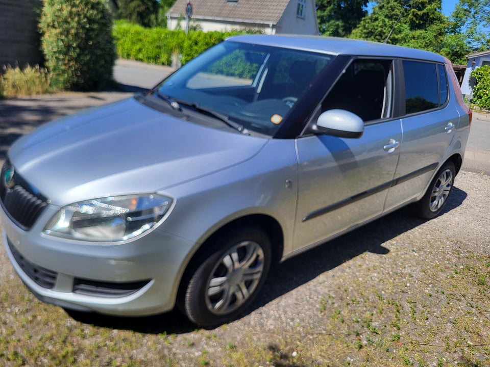 Skoda Fabia 1,4 16V Ambiente 5d