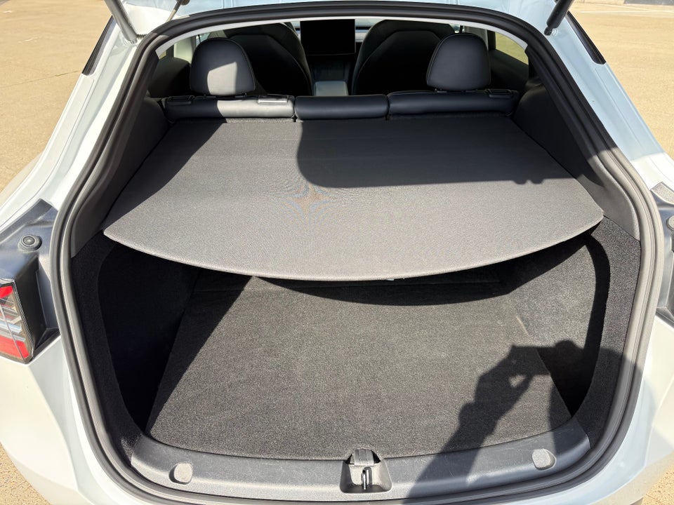 Tesla Model Y RWD 5d
