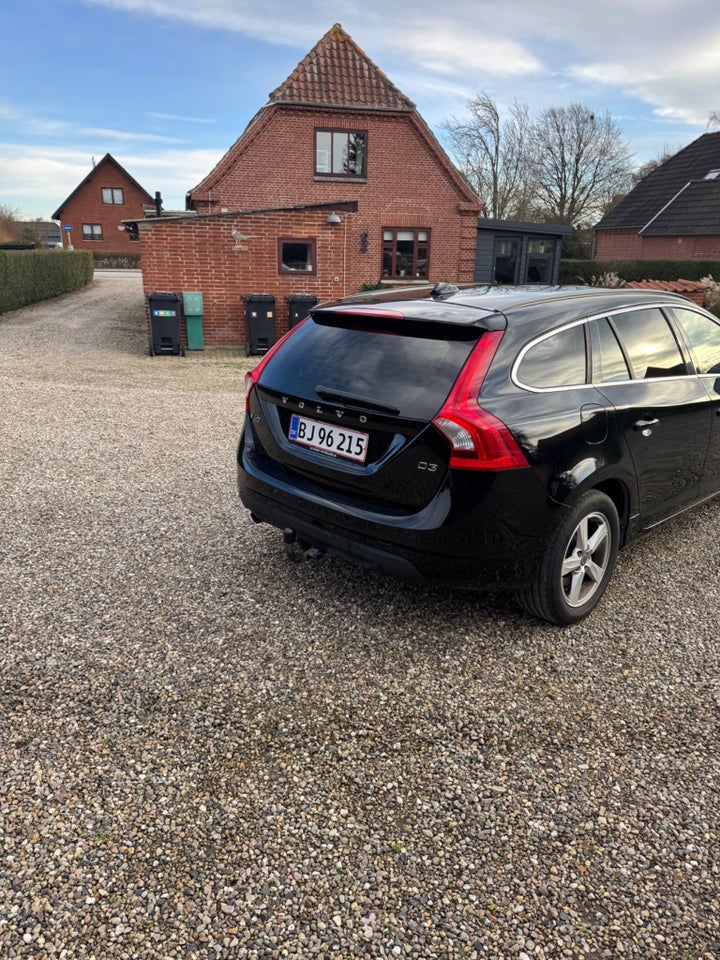 Volvo V60 2,0 D3 136 Active 5d