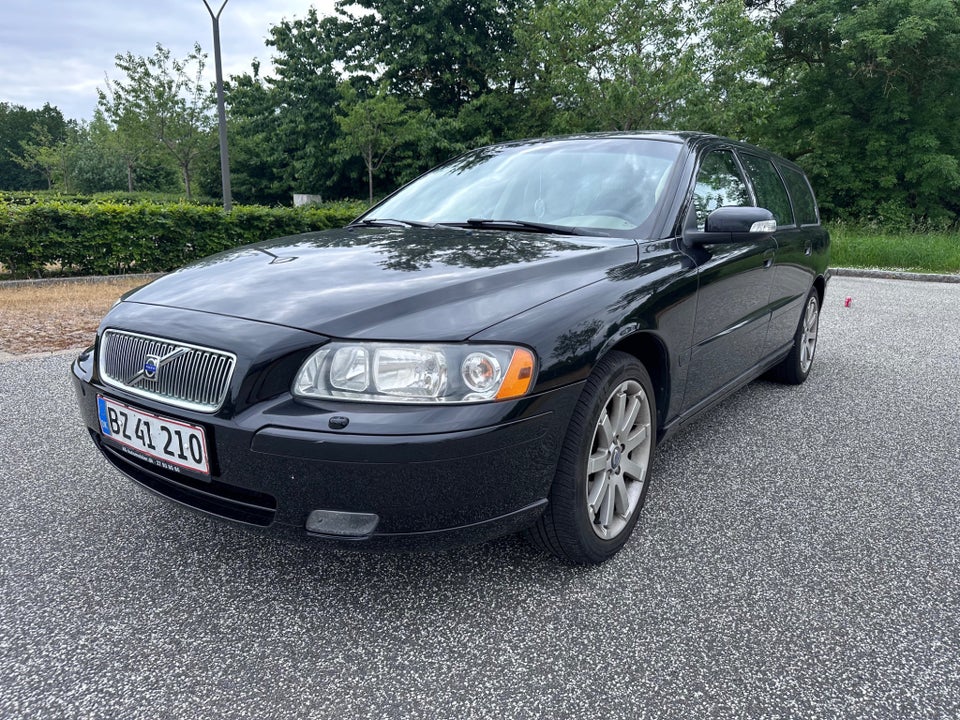 Volvo V70 2,4 140 Classic 5d