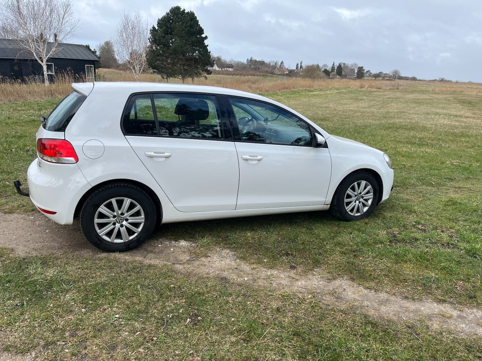 VW Golf VI 1,6 TDi 105 Comfortline BMT 5d