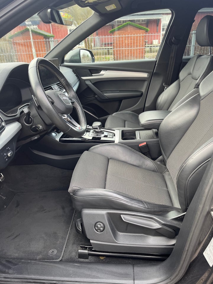 Audi Q5 50 TFSi e S-line quattro S-tr. 5d