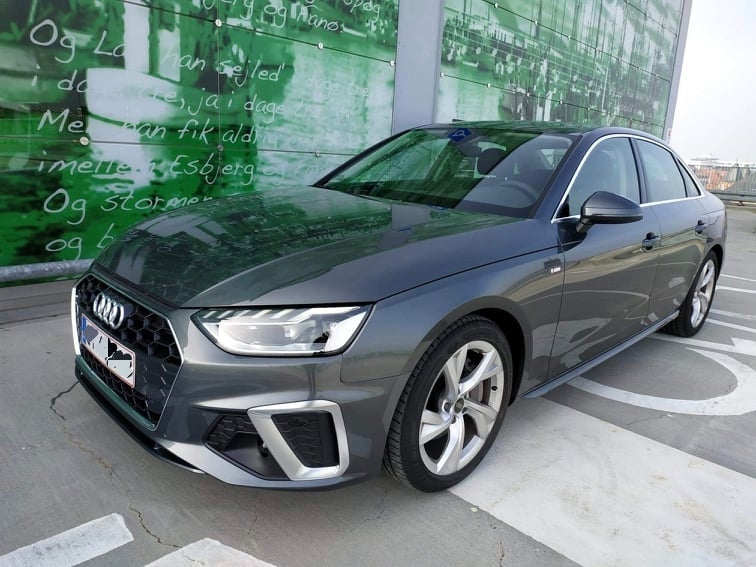 Audi A4 40 TFSi S-line plus S-tr. 4d