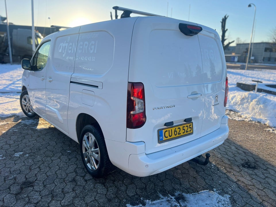 Peugeot Partner 1,5 BlueHDi 130 L2V2 Ultimate EAT8 Van