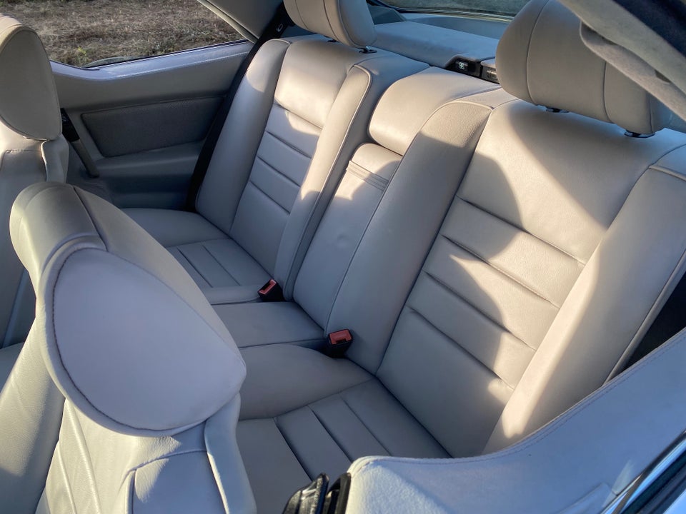 Mercedes 560 SEC 5,6 aut. 2d