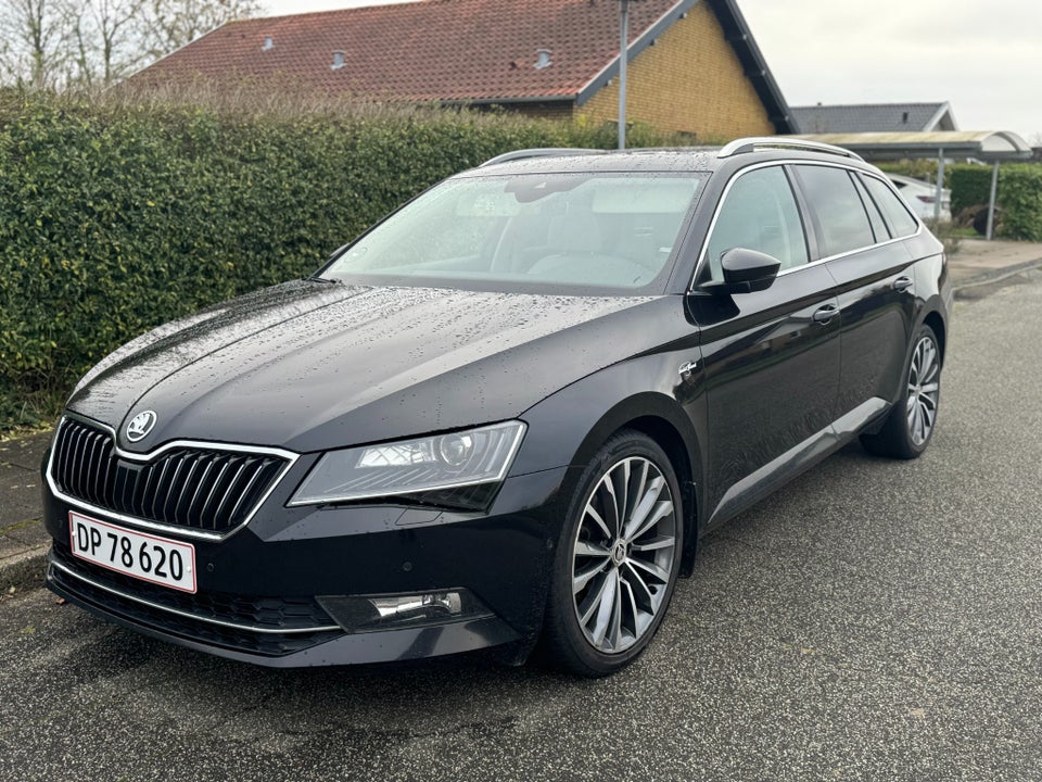 Skoda Superb 2,0 TDi 190 Laurin & Klement Combi DSG 4x4 5d