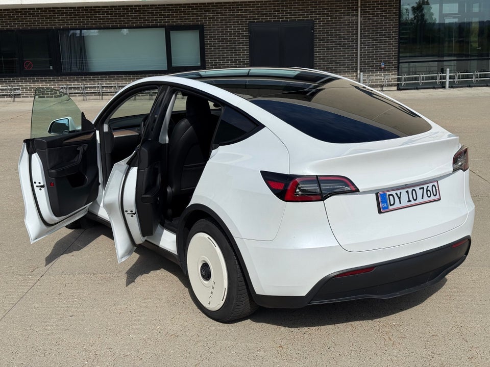 Tesla Model Y RWD 5d