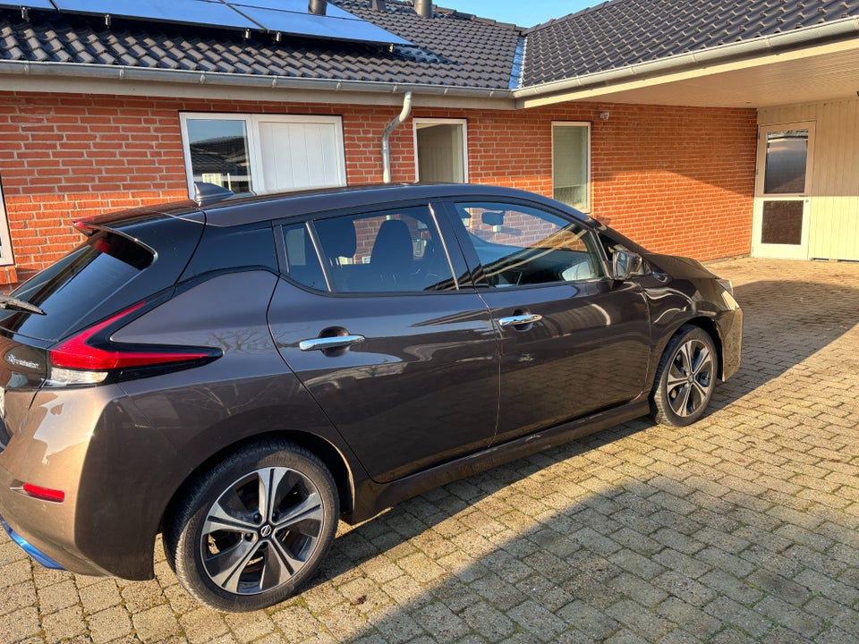 Nissan Leaf 40 N-Connecta 5d