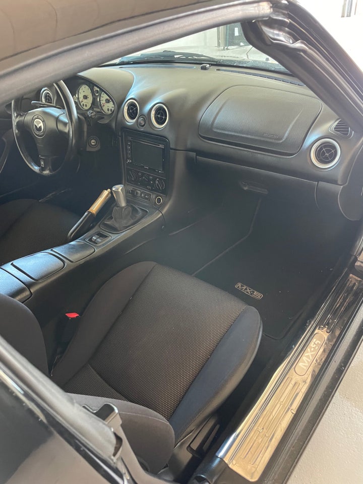 Mazda MX-5 1,6  2d