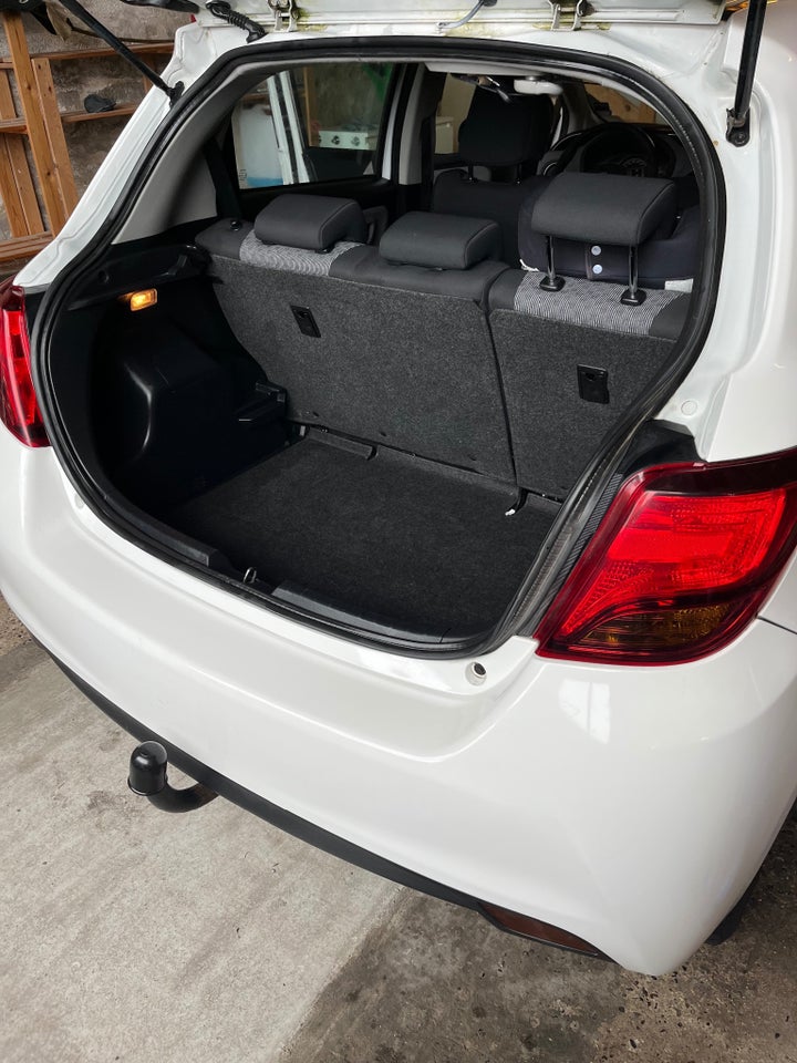 Toyota Yaris 1,0 VVT-i T1 5d