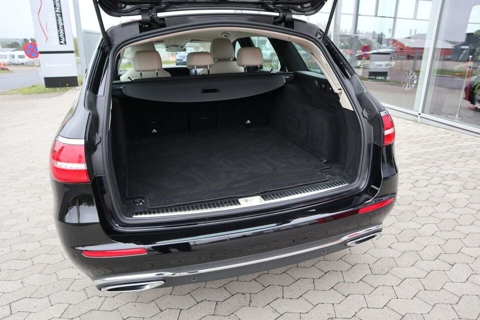 Mercedes E220 d 2,0 Avantgarde stc. aut. 5d