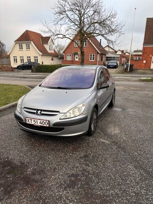 Peugeot 307 1,6 XR aut. 5d