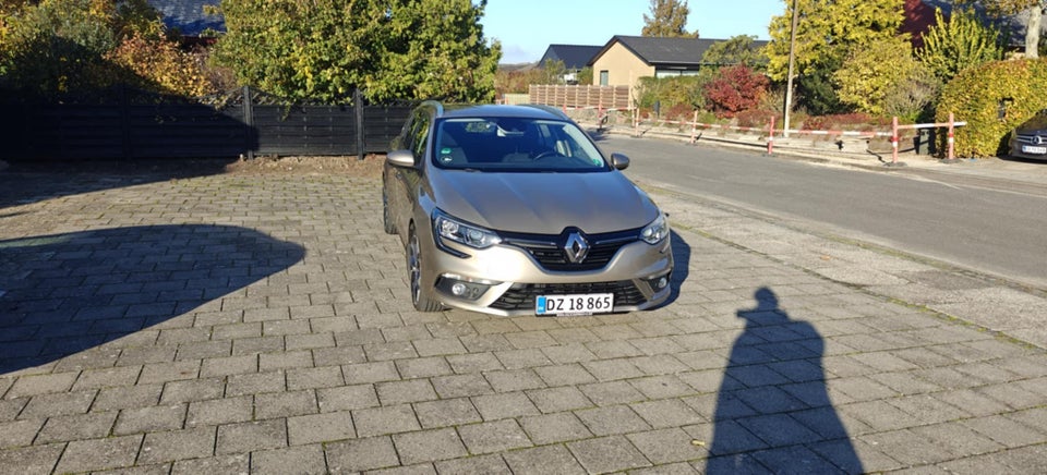 Renault Megane IV 1,5 dCi 110 Intens Sport Tourer EDC 5d