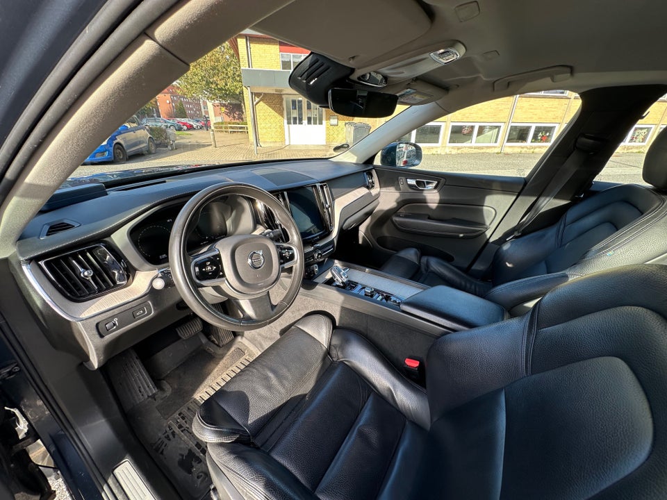 Volvo XC60 2,0 B4 197 Inscription aut. AWD 5d