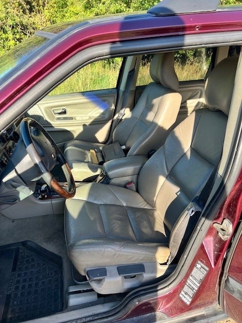 Volvo V70 2,4 T Cross Country aut. AWD 5d