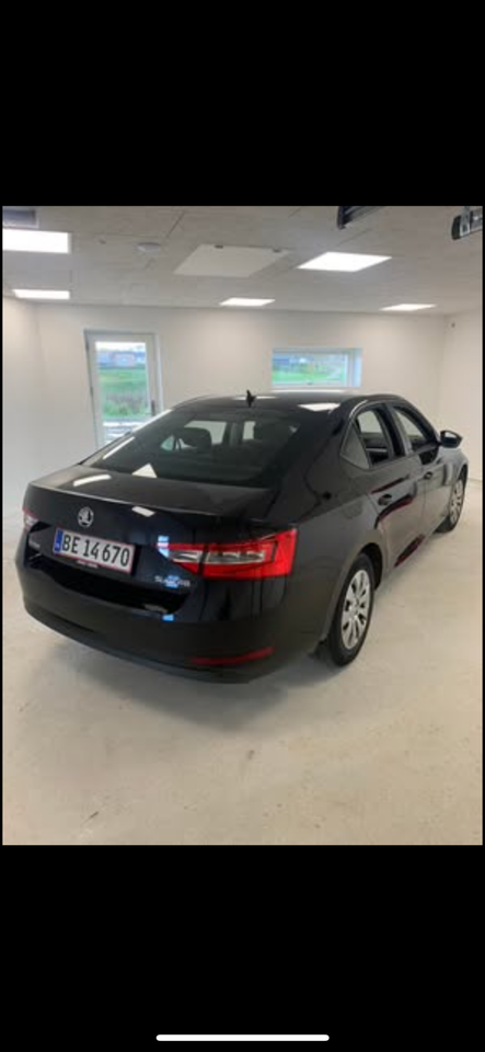 Skoda Superb 1,4 TSi 125 Active 5d