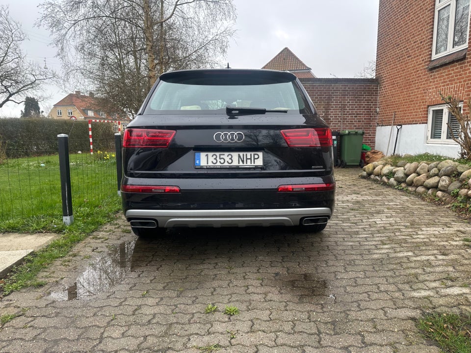 Audi Q7 3,0 TDi 218 quattro Tiptr. 5d