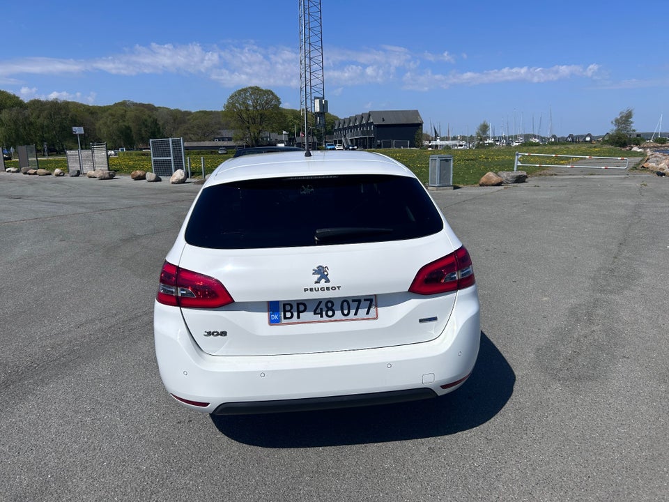 Peugeot 308 1,6 BlueHDi 120 Collection SW 5d