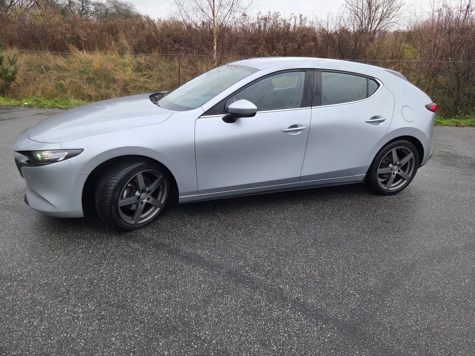 Mazda 3 2,0 e-SkyActiv-G 150 Sky aut. 5d