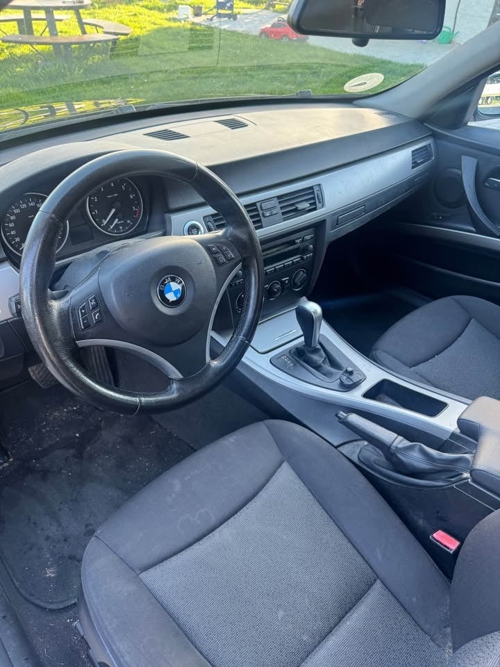 BMW 325i 2,5 Touring aut. 5d