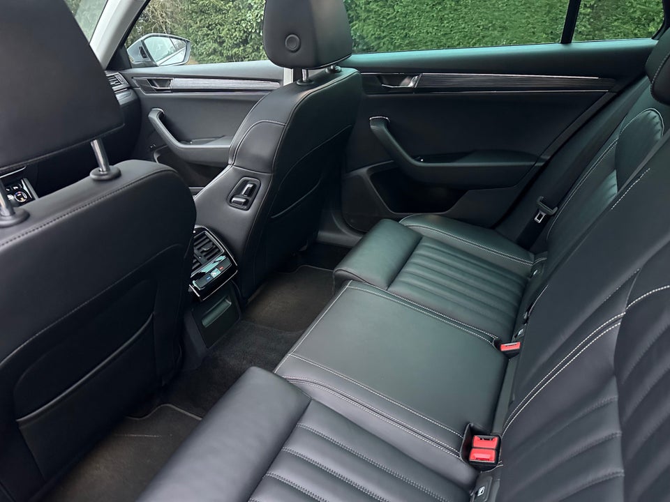Skoda Superb 2,0 TSi 190 Business Executive Combi DSG 5d