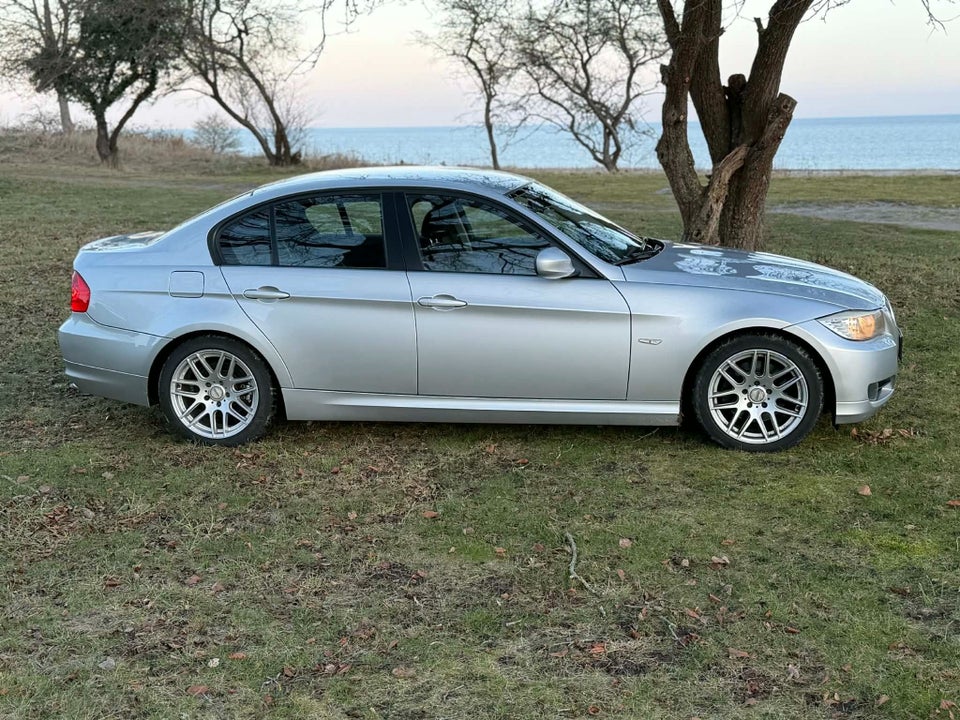 BMW 320d 2,0  4d