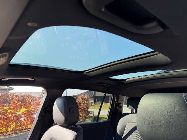 Mercedes EQB300 Progressive Advance Plus 4Matic 5d