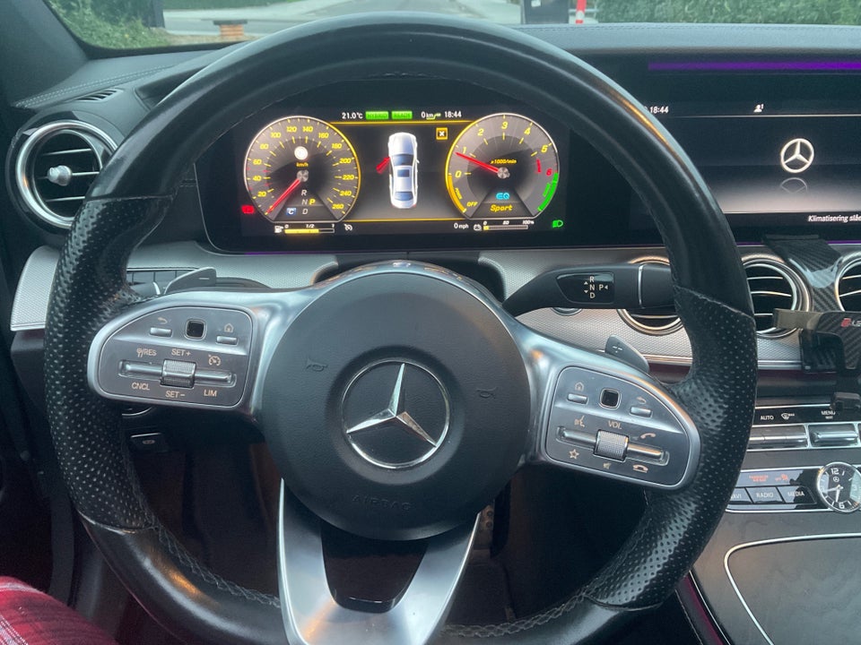 Mercedes E300 de 2,0 AMG Line aut. 4d