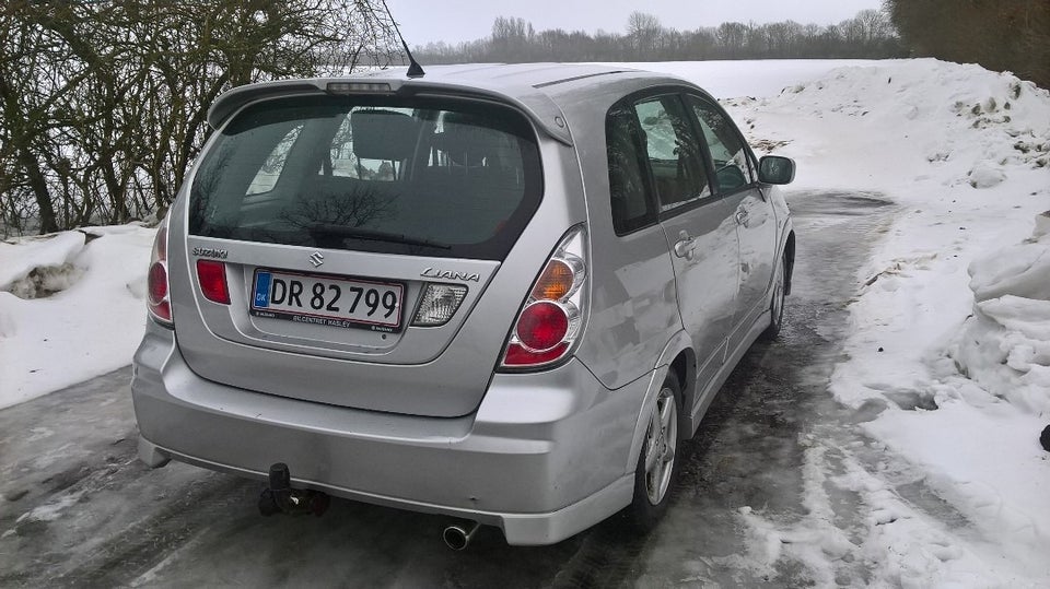 Suzuki Liana 1,6 Family 5d
