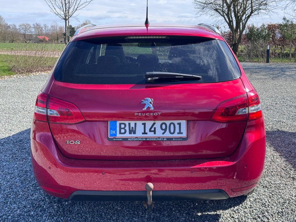 Peugeot 308 1,6 BlueHDi 120 Allure Sky SW 5d