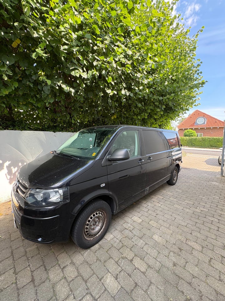 VW Transporter 2,0 TDi 140 Kassevogn lang