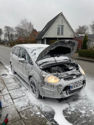 Ford S-MAX 2,0 TDCi 140 Titanium 7prs 5d