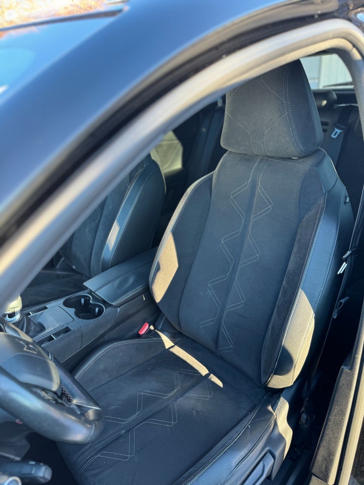 DS DS 7 CrossBack 1,5 BlueHDi 130 Performance Line 5d